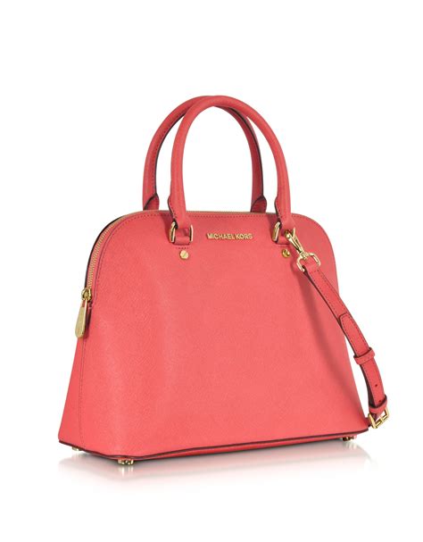 MiCHAEL KORS LARGE CiNDY SATCHEL REViEW 